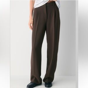 NWT! Aritzia Effortless Pant in Brown